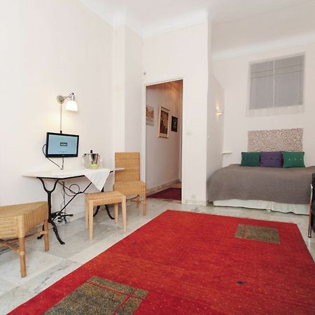 Studio Verdi Five Stars Holiday House นีซ ภายนอก รูปภาพ
